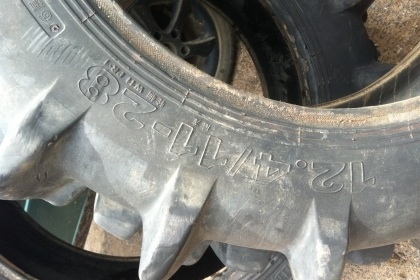 ขาย ยางรถไถ พร้อมใช้งาน