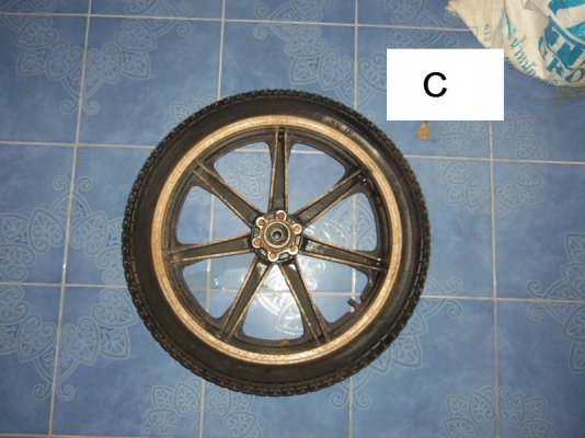 ขาย แม็กเกวียน Yamaha , Kawasaki (สำหรับคอ Bobber Old school Cafe Classic) (มีชุดหน้าYamaha+ล้อ)