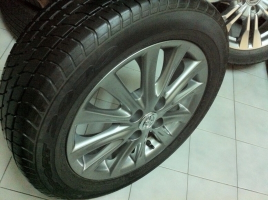 ขายล้อแม็ก TOYOTA VIOS 15". ตัว 12 ก้าน รมดำ. สภาพสวย ไร้รอยขูดขีดครับ , 4/100 พร้อมยาง DUNLOP SP SPORT 2030. ขนาด. 185/60R15. สัปดาห์ 04 ปี 13 ดอกยางยังหนา วิ่งได้อีกหลายหมื่นโล ไม่เบียด ไม่ป่ะ ครับ *ทุกรูปถ่ายจากสินค้าที่ลงขายจริงครับ :: ดูขอ ขายล้อแม็ก TOYOTA VIOS 15". ตัว 12 ก้าน รมดำ. สภาพสวย ไร้รอยขูดขีดครับ , 4/100 พร้อมยาง DUNLOP SP SPORT 2030. ขนาด. 185/60R15. สัปดาห์ 04 ปี 13 ดอกยางยังหนา วิ่งได้อีกหลายหมื่นโล ไม่เบียด ไม่ป่ะ ครับ *ทุกรูปถ่ายจากสินค้าที่ลงขายจริงครับ :: ดูขอ