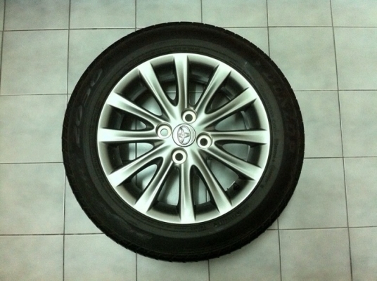 ขายล้อแม็ก TOYOTA VIOS 15". ตัว 12 ก้าน รมดำ. สภาพสวย ไร้รอยขูดขีดครับ , 4/100   พร้อมยาง DUNLOP SP SPORT 2030. ขนาด. 185/60R15. สัปดาห์ 04 ปี 13  ดอกยางยังหนา วิ่งได้อีกหลายหมื่นโล ไม่เบียด ไม่ป่ะ ครับ   *ทุกรูปถ่ายจากสินค้าที่ลงขายจริงครับ  :: ดูขอ
