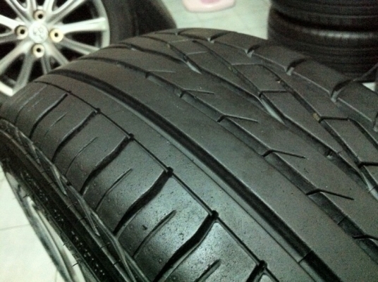 ขายล้อแม็ก TOYOTA VIOS 15". ตัว 12 ก้าน รมดำ. สภาพสวย ไร้รอยขูดขีดครับ , 4/100 พร้อมยาง DUNLOP SP SPORT 2030. ขนาด. 185/60R15. สัปดาห์ 04 ปี 13 ดอกยางยังหนา วิ่งได้อีกหลายหมื่นโล ไม่เบียด ไม่ป่ะ ครับ *ทุกรูปถ่ายจากสินค้าที่ลงขายจริงครับ :: ดูขอ ขายล้อแม็ก TOYOTA VIOS 15". ตัว 12 ก้าน รมดำ. สภาพสวย ไร้รอยขูดขีดครับ , 4/100 พร้อมยาง DUNLOP SP SPORT 2030. ขนาด. 185/60R15. สัปดาห์ 04 ปี 13 ดอกยางยังหนา วิ่งได้อีกหลายหมื่นโล ไม่เบียด ไม่ป่ะ ครับ *ทุกรูปถ่ายจากสินค้าที่ลงขายจริงครับ :: ดูขอ