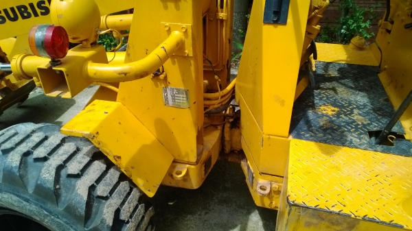 รถตักล้อยาง เลี้ยวเอว WS200 รถสวย แน่นๆ เอวแน่น..(รถขนาดWA30) รถตักล้อยาง เลี้ยวเอว WS200 รถสวย แน่นๆ เอวแน่น..(รถขนาดWA30)