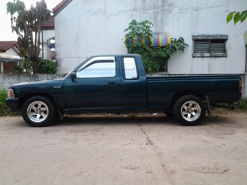 ขายรถบ้าน toyota mighty-x cab x 1994 สีเขียว