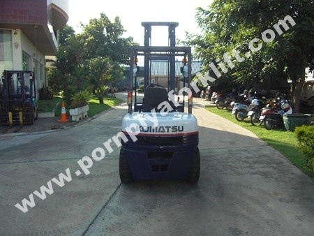 จำหน่ายรถ Forklift KOMATSU FD28-11 จำหน่ายรถ Forklift KOMATSU FD28-11