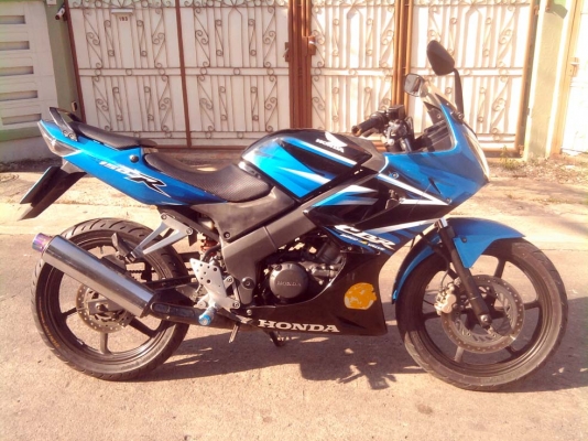 ขออนุญาติขาย HONDA CBR 150 ปี 50 กุญแจใหญ่ ไมล์เหลือง สตา์ร์ทมือ