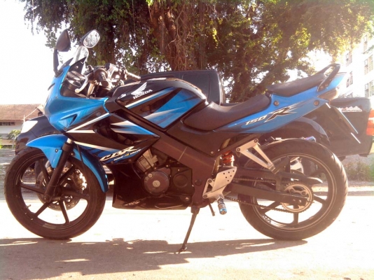 ขออนุญาติขาย HONDA CBR 150 ปี 50 กุญแจใหญ่ ไมล์เหลือง สตา์ร์ทมือ