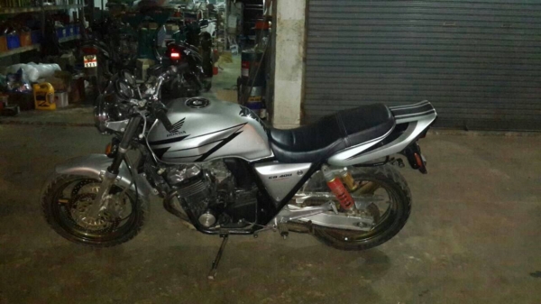 ขาย cb400