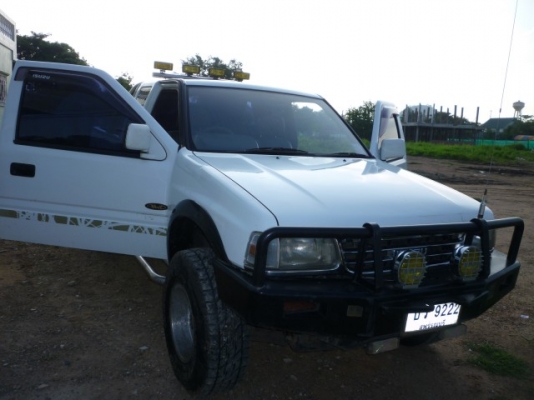 ISUZU Rodeo