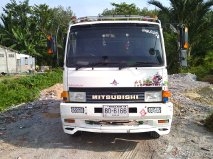 ขาย หกล้อดั้ม fuso ปี94