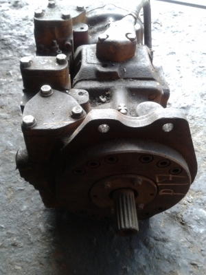 ขายปั้มไฮโดรลิค PC60-5 นำเข้าจากญี่ปุ่น ขายปั้มไฮโดรลิค PC60-5 นำเข้าจากญี่ปุ่น