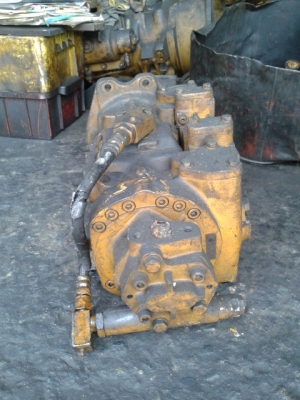 ขายปั้มไฮโดรลิค PC60-5 นำเข้าจากญี่ปุ่น ขายปั้มไฮโดรลิค PC60-5 นำเข้าจากญี่ปุ่น