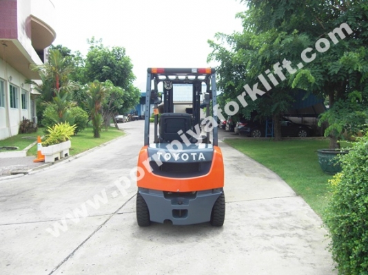 จำหน่ายรถ Forklift TOYOTA 52-8FD25 จำหน่ายรถ Forklift TOYOTA 52-8FD25