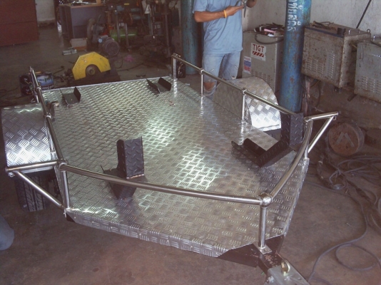 ขายเทเลอร์บรรทุกมอไซด์และ Atv โทร0819850383