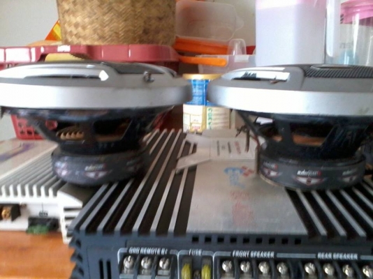 ขายเหมาชุดเครื่องเสียง 4500 บาท 0884050628