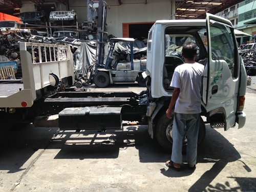 ขายรถสไลด์ISUZU NKR มีเล่มพร้อม ถาดอเมริกาแท้