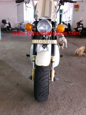 ชาลี ขายทิ้งครับ ราคานี้สุดคุ้มครับ ชาลี ขายทิ้งครับ ราคานี้สุดคุ้มครับ