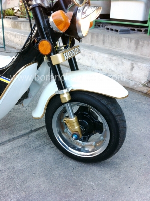 ชาลี ขายทิ้งครับ ราคานี้สุดคุ้มครับ ชาลี ขายทิ้งครับ ราคานี้สุดคุ้มครับ