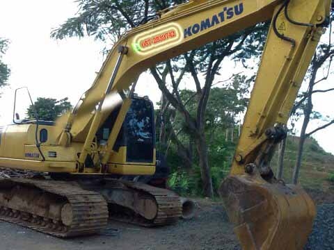 ขาย รถแบคโฮ KOMATSU PC200-7 ขายแล้ว1,800,000บาท