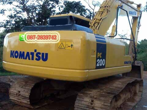 ขาย รถแบคโฮ KOMATSU PC200-7 ขายแล้ว1,800,000บาท