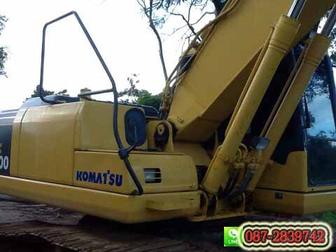 ขาย รถแบคโฮ KOMATSU PC200-7 ขายแล้ว1,800,000บาท