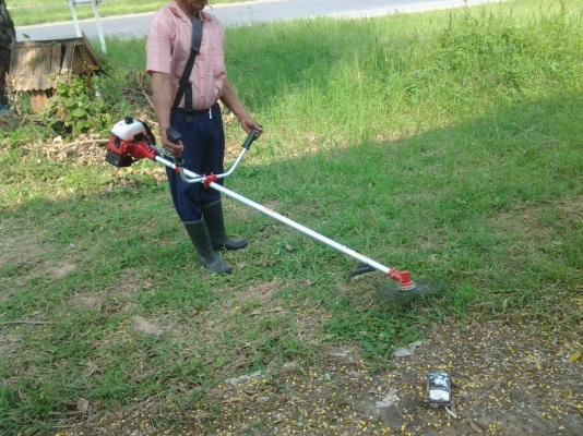 ขายเครื่องตัดหญ้าของใหม่