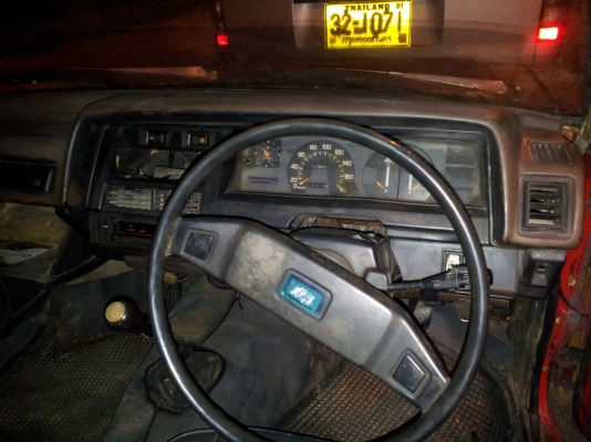 ขายด่วน  toyota  KE36 VAN  ปี1976