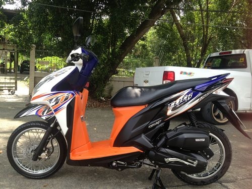 CLICK125i คอมบายเบรคตัวใหม่ล่าสุด รถ6เดือน สภาพป้ายแดง มีเล่มพร้อมโอน