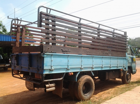 ISUZU NKR ห้างแท้เกียรยาว เครื่อง 4BD1 ฝาขาว