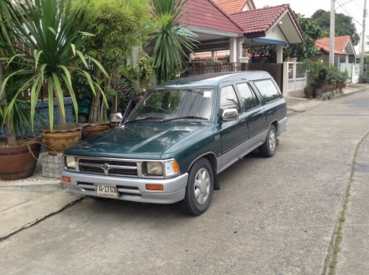 ขายโตโยต้า กระบะสเตชํ่นวาก้อน 5 ประตู สภาพเดิม