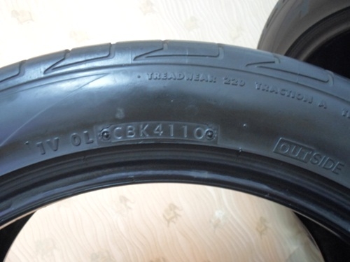 ยาง Bridgestone-RE001 235/45/17 ปี10หนึ่งคู่ ยาง Bridgestone-RE001 235/45/17 ปี10หนึ่งคู่