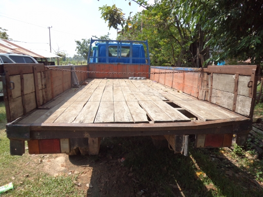 ขายรถ6ล้อหัวการ์ตูน เครื่อง85แรงม้า  ไม่มีเล่ม...