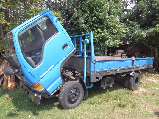 ขายรถ6ล้อหัวการ์ตูน เครื่อง85แรงม้า  ไม่มีเล่ม...