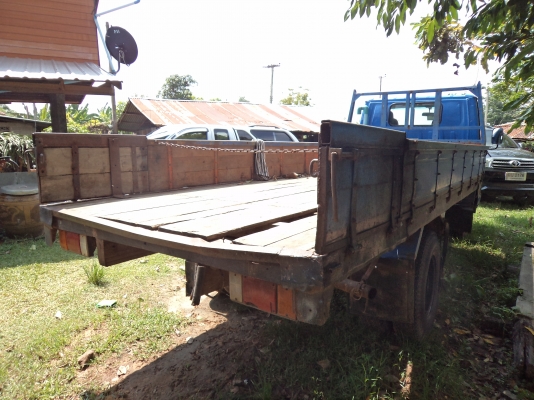 ขายรถ6ล้อหัวการ์ตูน เครื่อง85แรงม้า  ไม่มีเล่ม...