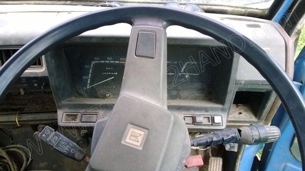 รถบรรทุกกระบะ 6 ล้อ ยี่ห้อ ISUZU ขนาด 100 แรงม้า รุ่น TLD54 รถบรรทุกกระบะ 6 ล้อ ยี่ห้อ ISUZU ขนาด 100 แรงม้า รุ่น TLD54