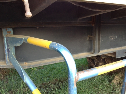 ขายลูกพ่วงหน้าพระลานครัทซีใหญ่ ช่วงล่างใหญ่ ใช้งานน้อย ยางแท้ทุกเส้น