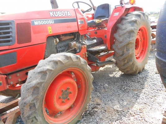 ขายรถแทรคเตอร์ KUBOTA M5000 พร้อมใช้ สวยๆ