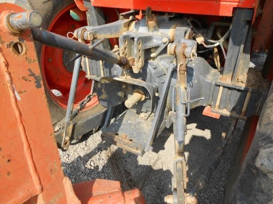 ขายรถแทรคเตอร์ KUBOTA M5000 พร้อมใช้ สวยๆ