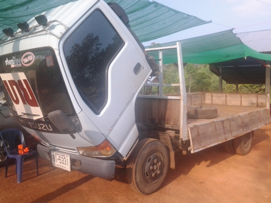 ISUZU NKR66LX เครื่อง120 ฝาขาว ห้างแท้ปี40 แอร์เย็น มาลัยเพาเวอร์ ภาษีเต็ม