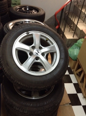 ขายแม็กcivic พร้อมยางดอกหนามากถูกๆครับ