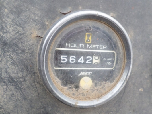 WHEEL LOADER รถตักล้อยางยี่ห้อMITSUI MODEL : HL714 SERIALติดต่อโทร0818744840 No. : HL712-250195รถนอก(เครื่องหลวม)ระบบใช้งานได้ปกติราคาเบาๆ400,000บาท ต่อรองได้