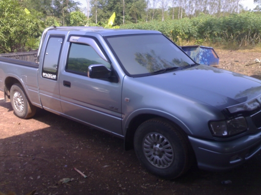 ขาย ISUZU DRAGON EYE SLX ปี2000 เครื่อง2500 สภาพสวยๆคับ ขาย ISUZU DRAGON EYE SLX ปี2000 เครื่อง2500 สภาพสวยๆคับ