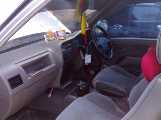 ขาย ISUZU DRAGON EYE SLX ปี2000 เครื่อง2500 สภาพสวยๆคับ ขาย ISUZU DRAGON EYE SLX ปี2000 เครื่อง2500 สภาพสวยๆคับ