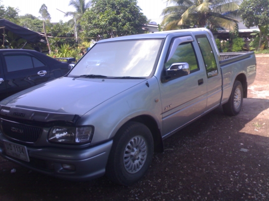 ขาย ISUZU DRAGON EYE SLX ปี2000 เครื่อง2500 สภาพสวยๆคับ