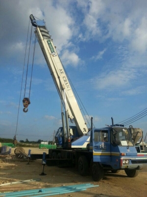รถเครน คาร์โต้ 35 ตัน.  สนใจติดต่อ 081 - 6079515