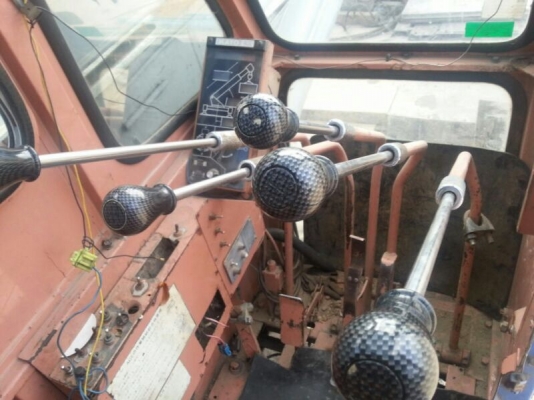 รถเครน คาร์โต้ 35 ตัน.  สนใจติดต่อ 081 - 6079515