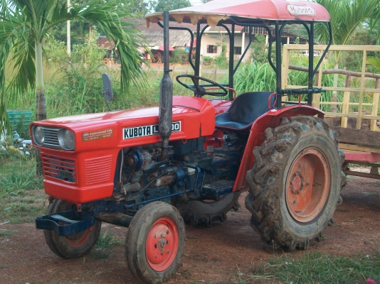 ขายรถไถเล็ก l2000 ขายรถไถเล็ก l2000