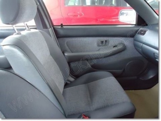 รถเก๋ง ยี่ห้อ TOYOTA รุ่น โซลูน่า