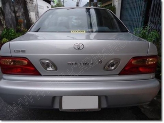 รถเก๋ง ยี่ห้อ TOYOTA รุ่น โซลูน่า