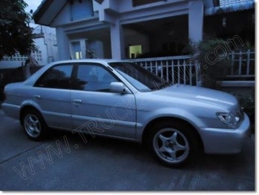 รถเก๋ง ยี่ห้อ TOYOTA รุ่น โซลูน่า