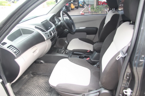 ปี 2012 Mitsubishi Triton ติดแก๊ส CNG จากโรงงาน ปี 2012 Mitsubishi Triton ติดแก๊ส CNG จากโรงงาน